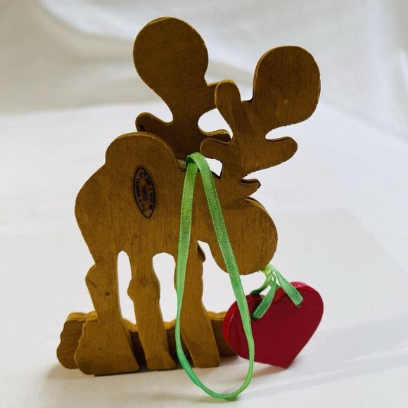 Vintage Wooden Rudolph Reindeer Heart 1989 Christmas Decor Hanging Wood Repaired - Picture 4 of 6
